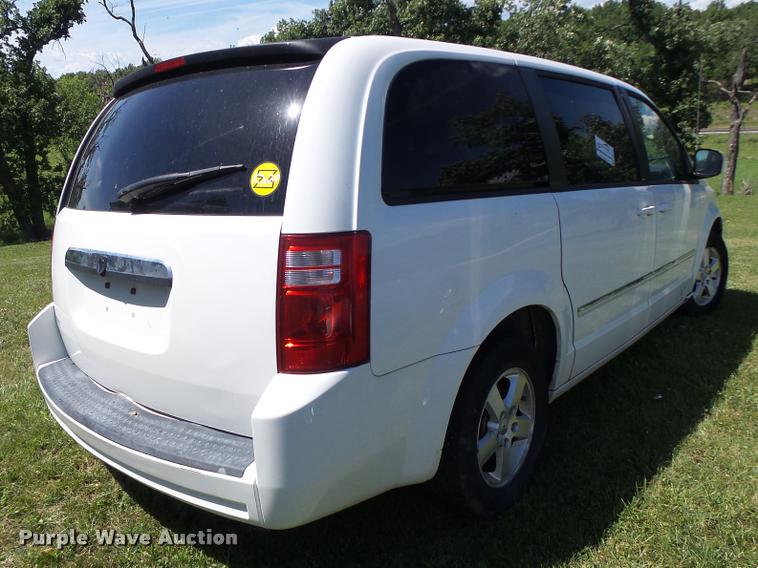 image for item DB5786 2008 Dodge Caravan van