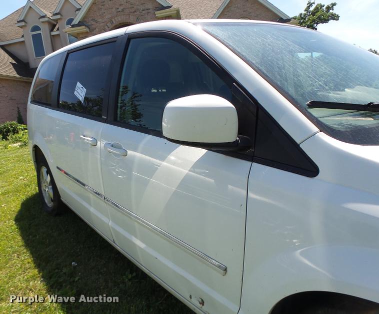 image for item DB5786 2008 Dodge Caravan van