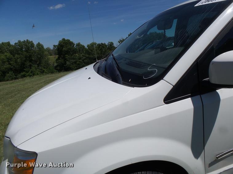 image for item DB5786 2008 Dodge Caravan van