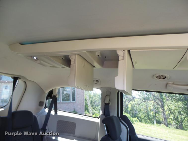 image for item DB5786 2008 Dodge Caravan van