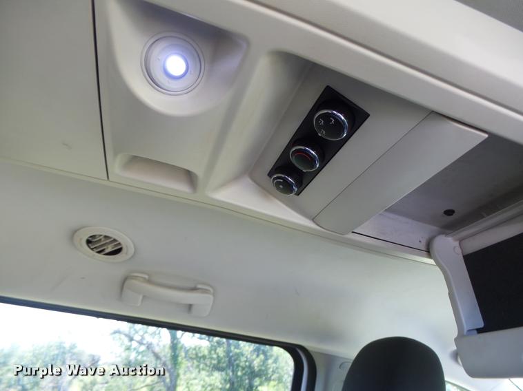 image for item DB5786 2008 Dodge Caravan van