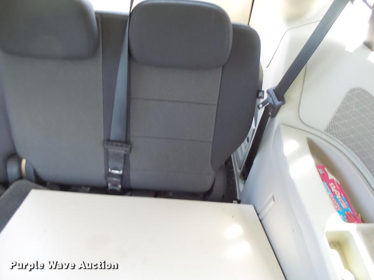 image for item DB5786 2008 Dodge Caravan van