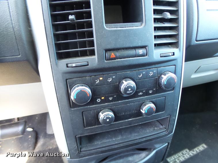 image for item DB5786 2008 Dodge Caravan van