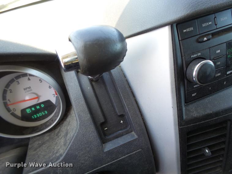 image for item DB5786 2008 Dodge Caravan van