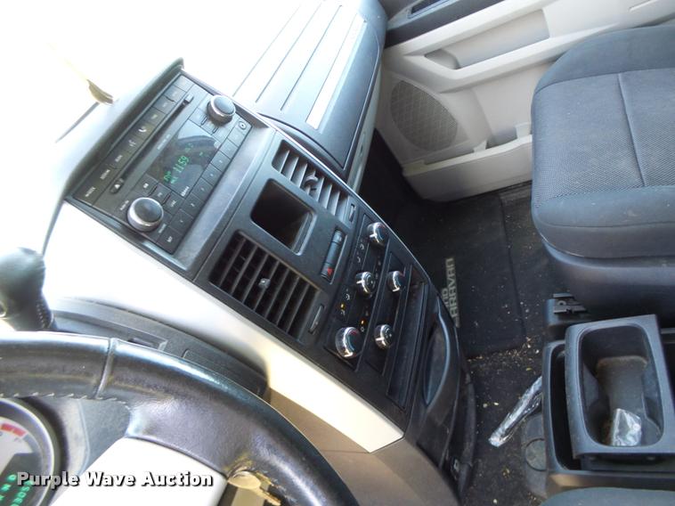 image for item DB5786 2008 Dodge Caravan van