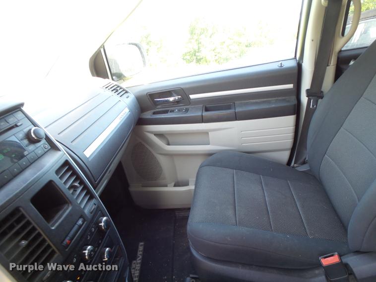 image for item DB5786 2008 Dodge Caravan van