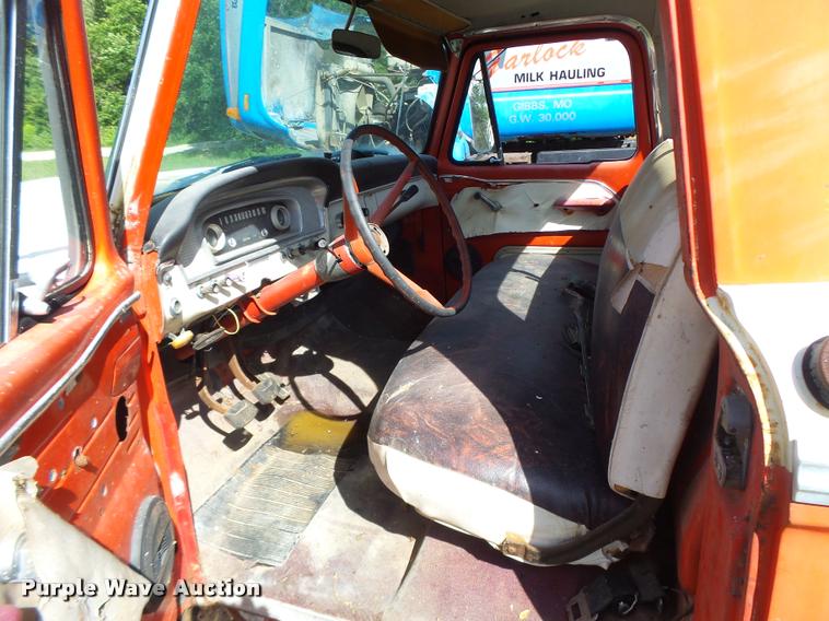 image for item DB5795 1966 Ford F100 pickup truck