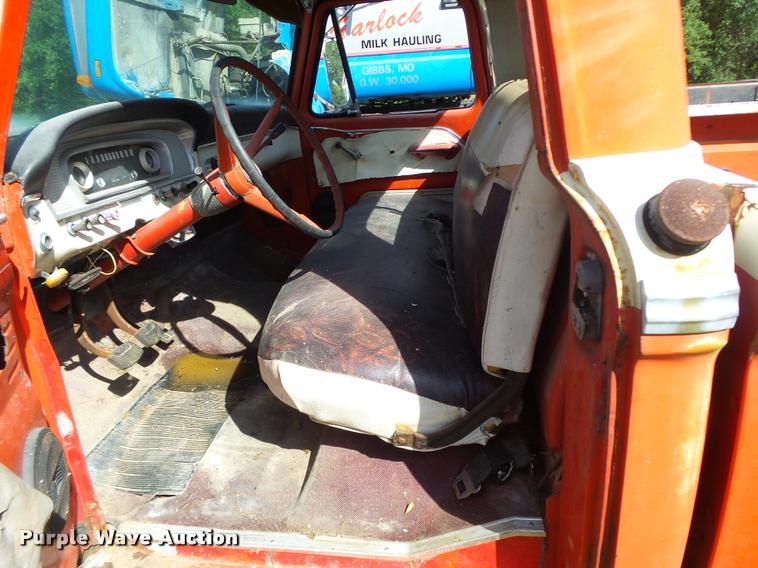 image for item DB5795 1966 Ford F100 pickup truck