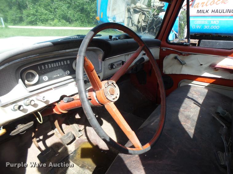 image for item DB5795 1966 Ford F100 pickup truck