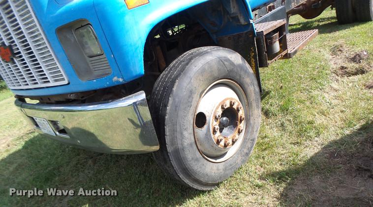 image for item DB5796 1993 Chevrolet Kodiak truck chassis