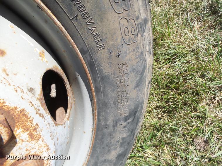 image for item DB5796 1993 Chevrolet Kodiak truck chassis