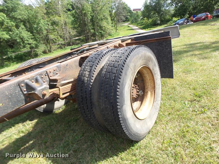 image for item DB5796 1993 Chevrolet Kodiak truck chassis