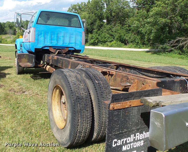 image for item DB5796 1993 Chevrolet Kodiak truck chassis