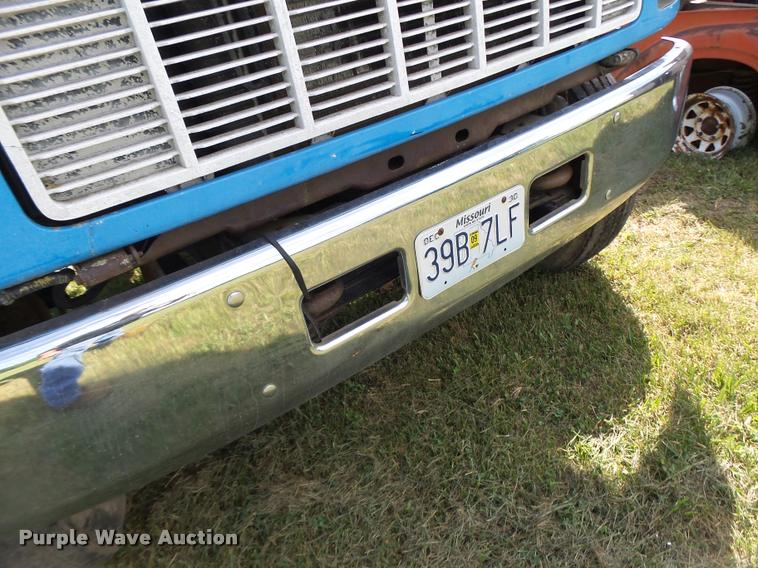 image for item DB5796 1993 Chevrolet Kodiak truck chassis