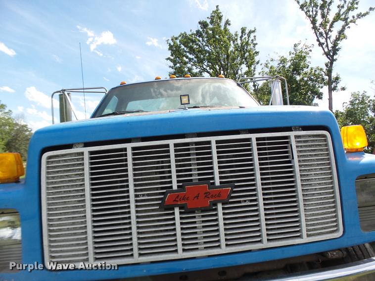 image for item DB5796 1993 Chevrolet Kodiak truck chassis