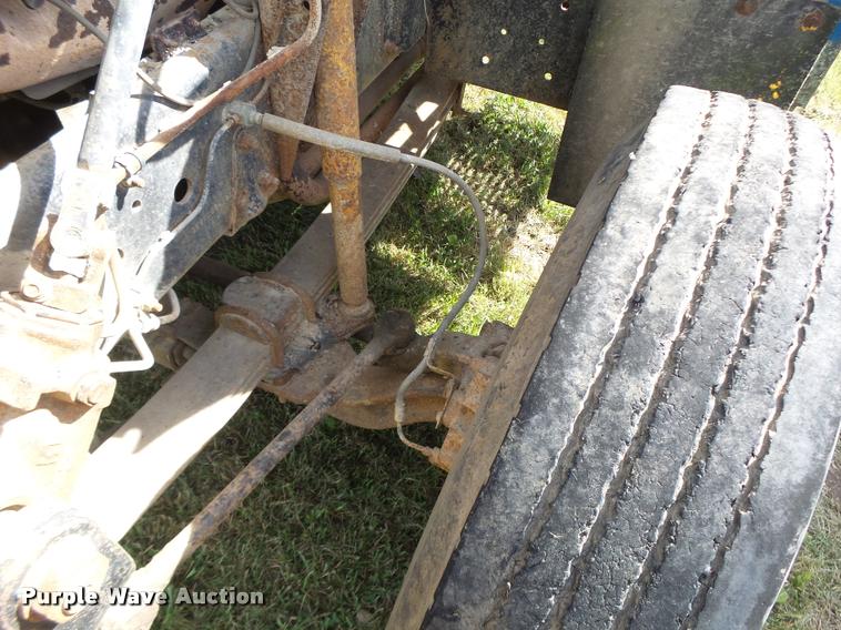 image for item DB5796 1993 Chevrolet Kodiak truck chassis