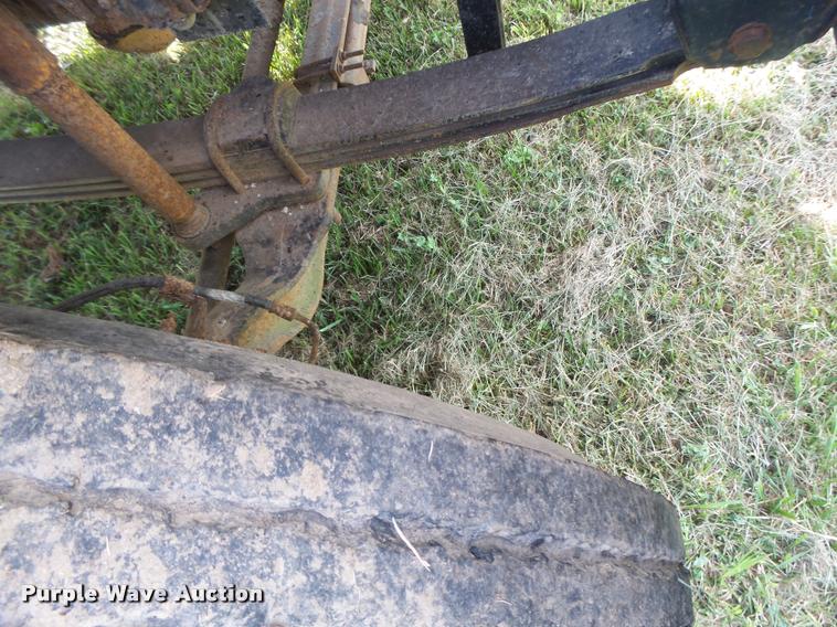 image for item DB5796 1993 Chevrolet Kodiak truck chassis