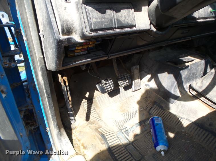 image for item DB5796 1993 Chevrolet Kodiak truck chassis