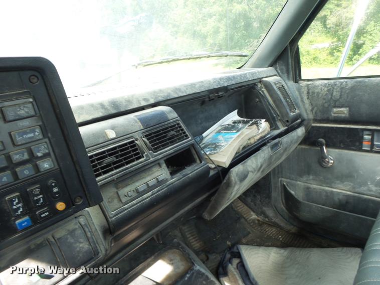 image for item DB5796 1993 Chevrolet Kodiak truck chassis