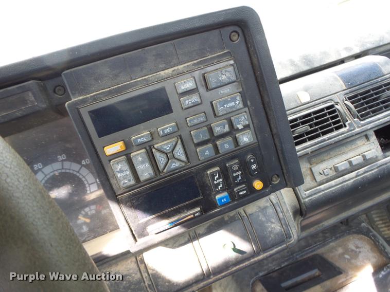 image for item DB5796 1993 Chevrolet Kodiak truck chassis