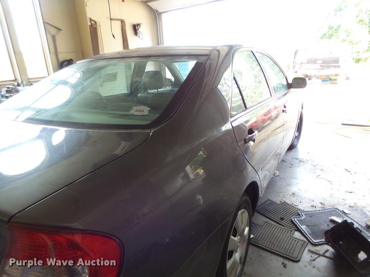 image for item DB5798 2004 Toyota Camry