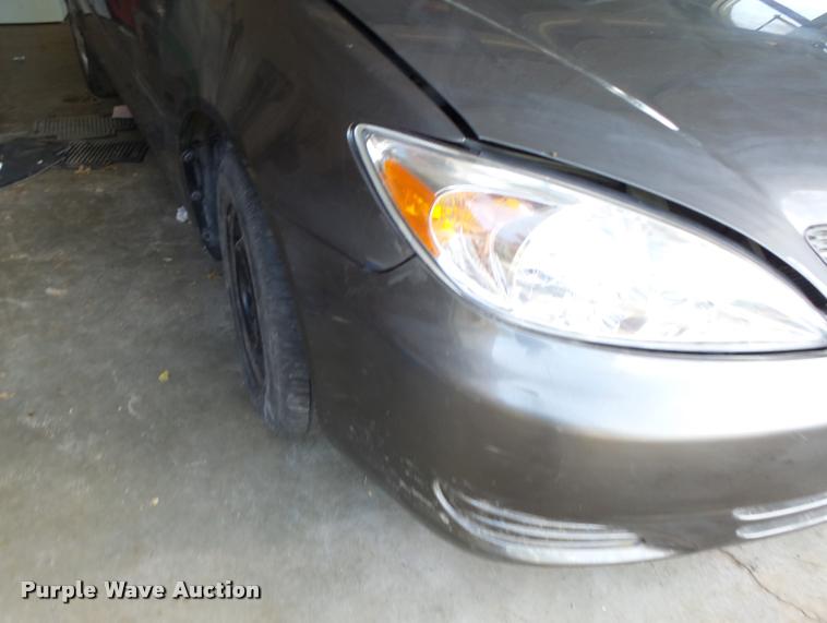 image for item DB5798 2004 Toyota Camry