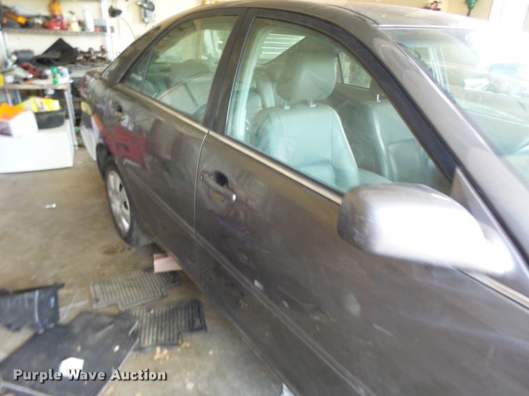 image for item DB5798 2004 Toyota Camry