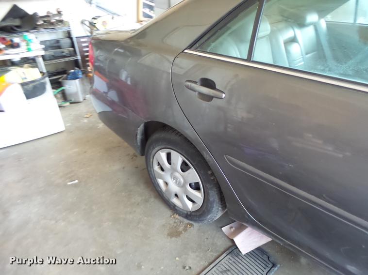 image for item DB5798 2004 Toyota Camry