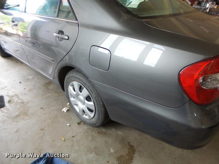 image for item DB5798 2004 Toyota Camry