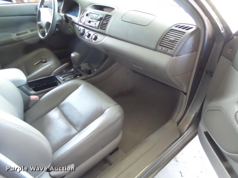 image for item DB5798 2004 Toyota Camry