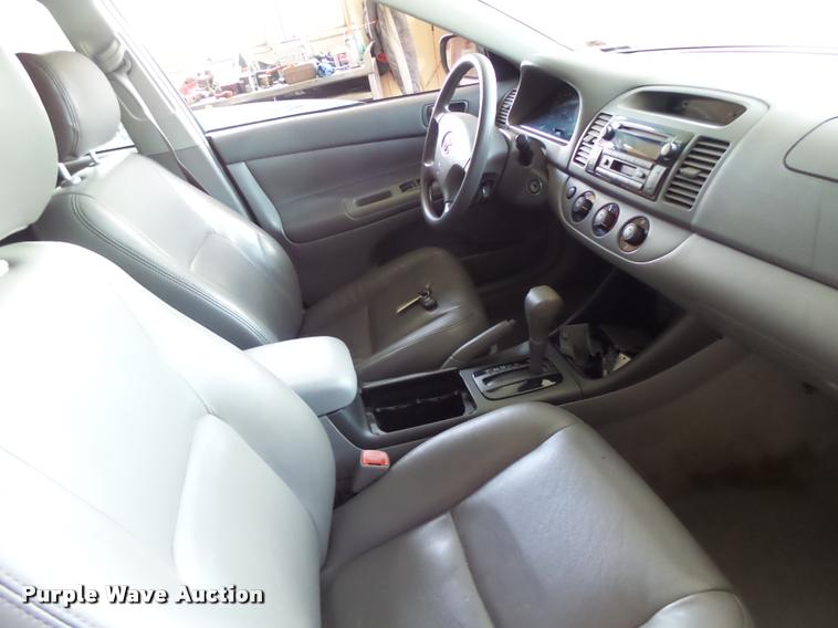 image for item DB5798 2004 Toyota Camry