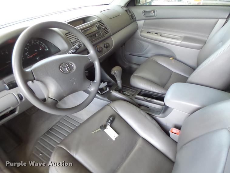 image for item DB5798 2004 Toyota Camry