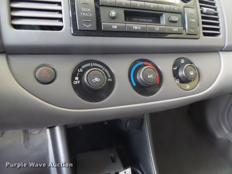 image for item DB5798 2004 Toyota Camry