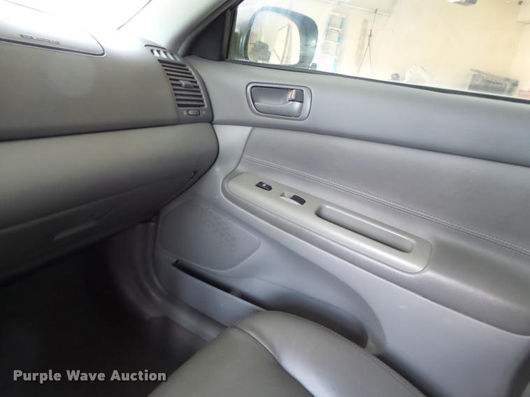 image for item DB5798 2004 Toyota Camry