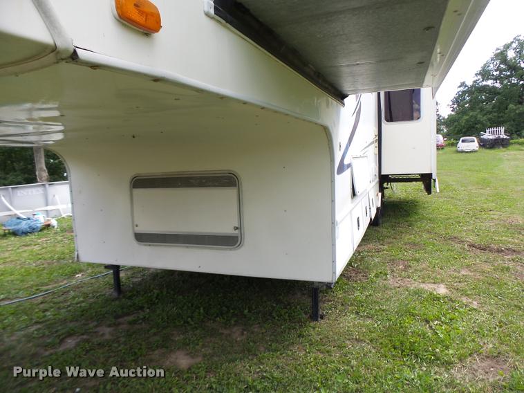 image for item DB5799 1999 Travel Eze TW38CC35 camper