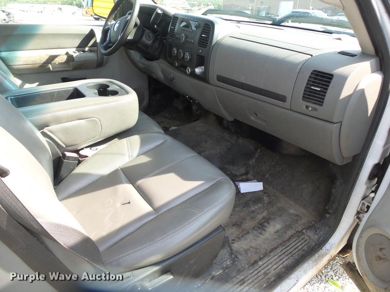 image for item DB7475 2007 Chevrolet Silverado 1500 Ext. Cab pickup truck