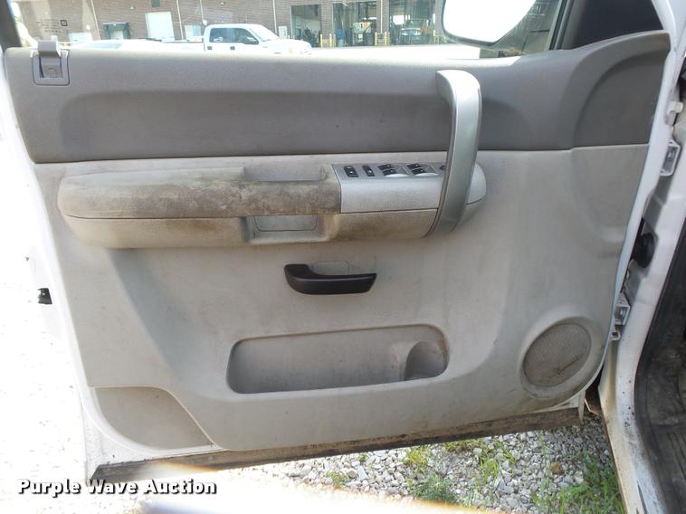 image for item DB7475 2007 Chevrolet Silverado 1500 Ext. Cab pickup truck