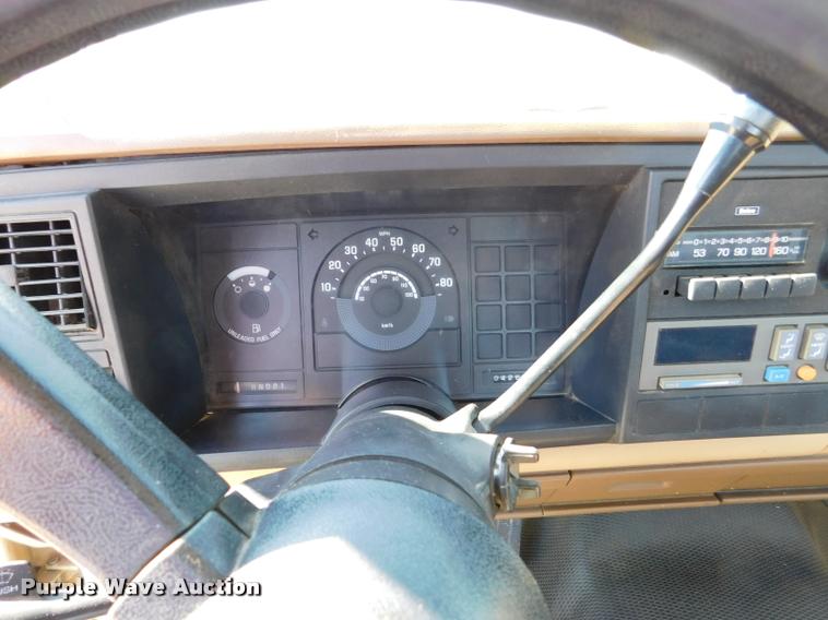 image for item DB9468 1988 Chevrolet Cheyenne 1500 pickup truck