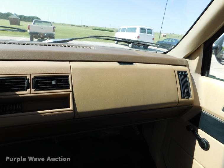 image for item DB9468 1988 Chevrolet Cheyenne 1500 pickup truck