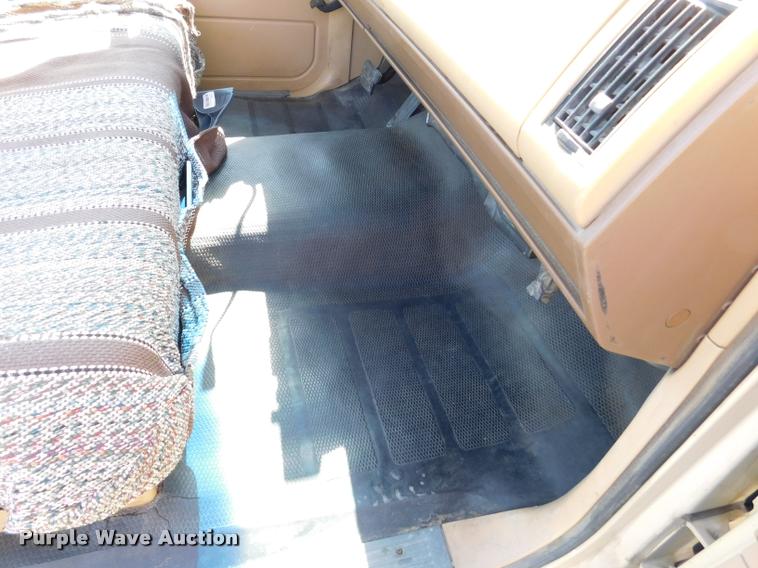 image for item DB9468 1988 Chevrolet Cheyenne 1500 pickup truck