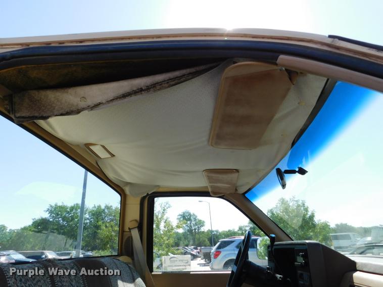 image for item DB9468 1988 Chevrolet Cheyenne 1500 pickup truck