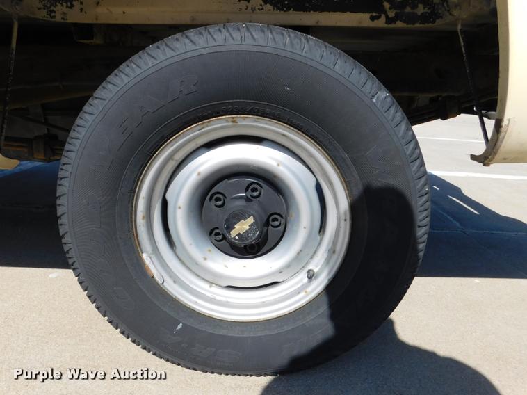 image for item DB9468 1988 Chevrolet Cheyenne 1500 pickup truck
