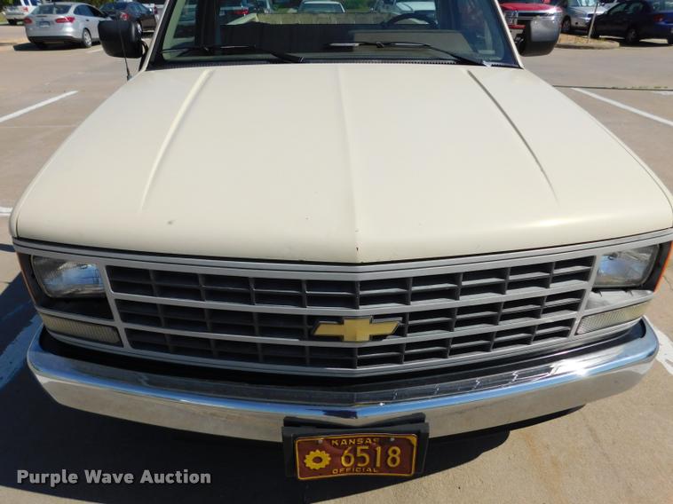 image for item DB9468 1988 Chevrolet Cheyenne 1500 pickup truck