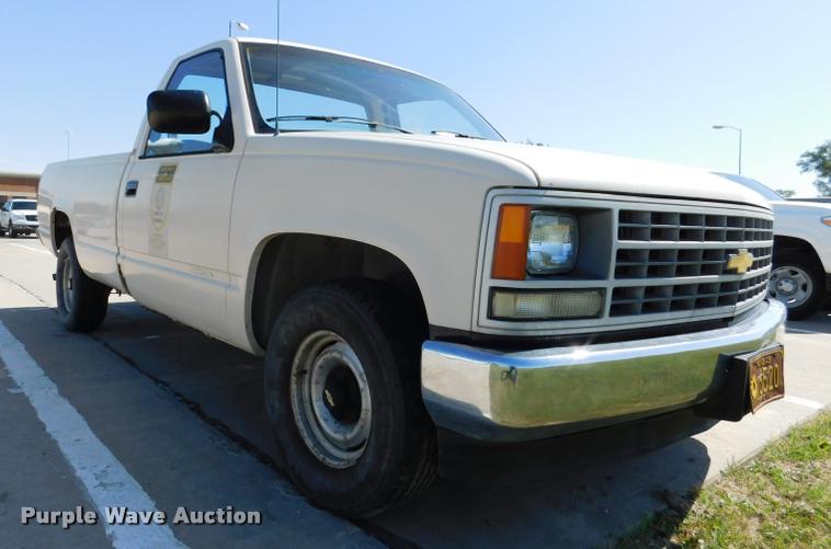 image for item DB9469 1988 Chevrolet Cheyenne 1500 pickup truck