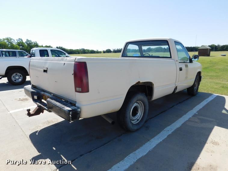 image for item DB9469 1988 Chevrolet Cheyenne 1500 pickup truck