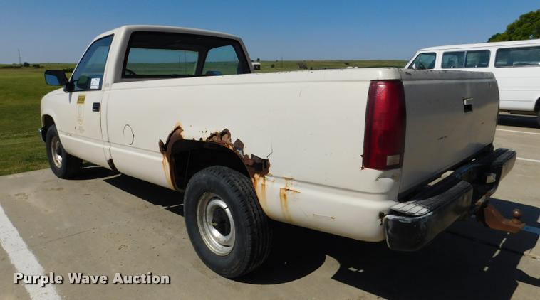 image for item DB9469 1988 Chevrolet Cheyenne 1500 pickup truck