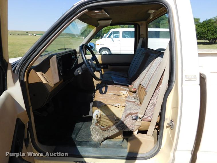 image for item DB9469 1988 Chevrolet Cheyenne 1500 pickup truck