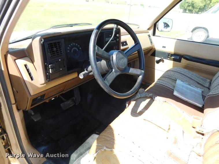 image for item DB9469 1988 Chevrolet Cheyenne 1500 pickup truck