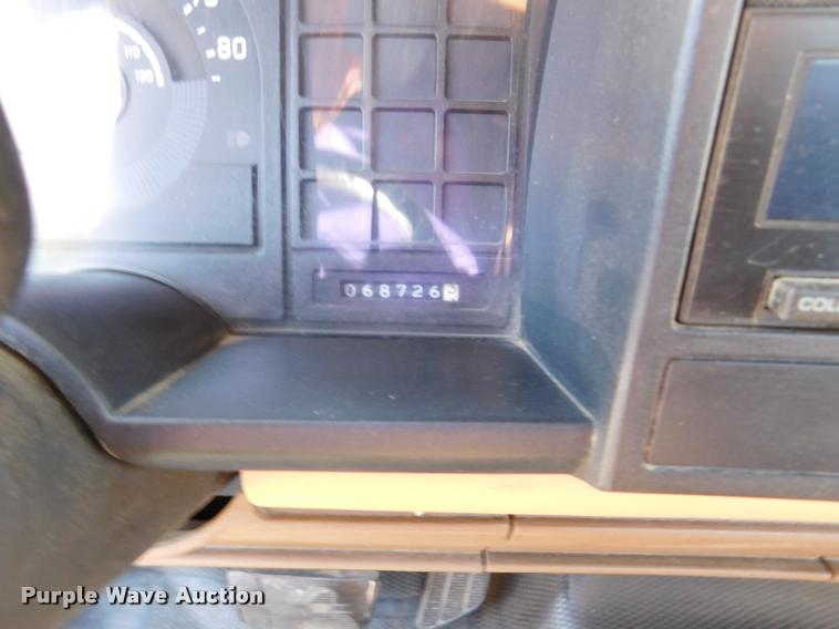 image for item DB9469 1988 Chevrolet Cheyenne 1500 pickup truck