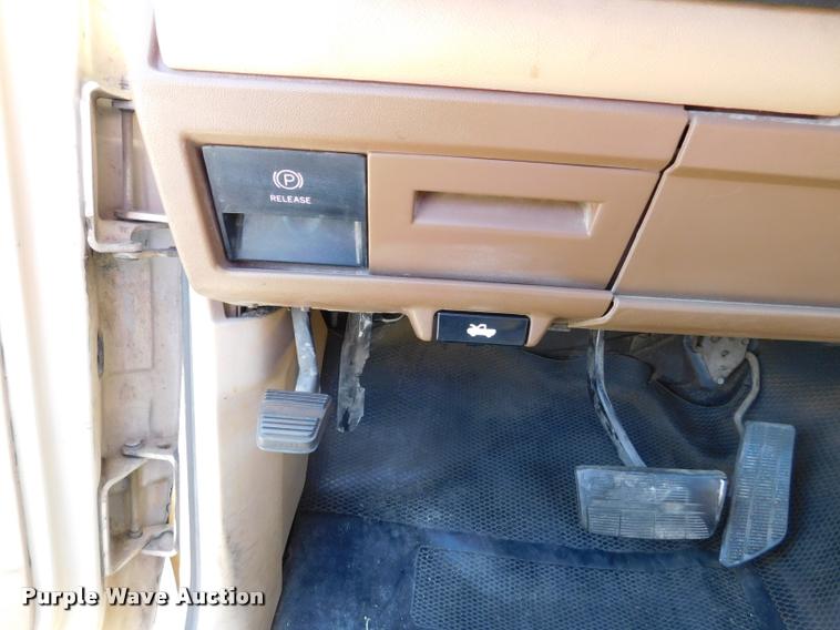 image for item DB9469 1988 Chevrolet Cheyenne 1500 pickup truck